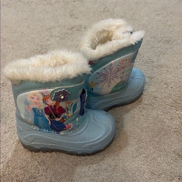 Frozen Kids Snow Boots - Picture 2 of 2